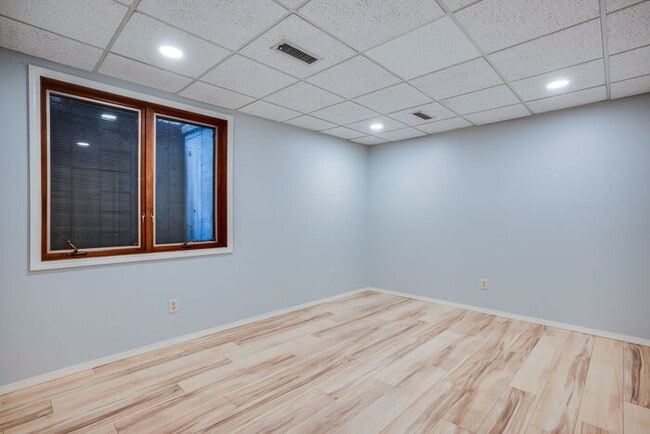 Building Photo - 3508 N Clarence St