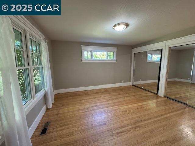 Building Photo - 354 Love Ln