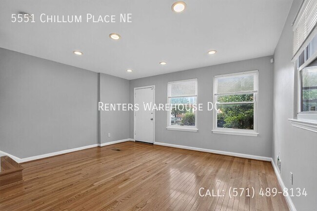 Building Photo - 5551 Chillum Pl NE