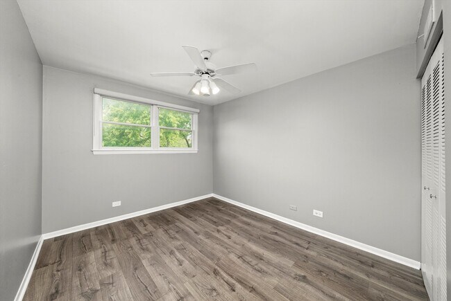 Building Photo - 333 S East Ave