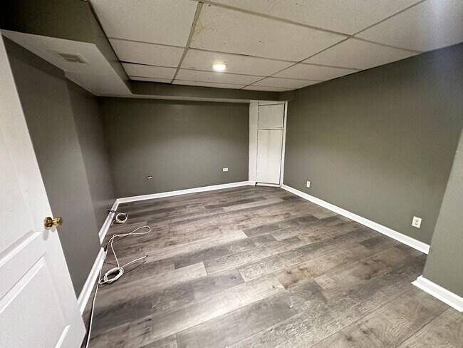 Building Photo - Perfect house to call home