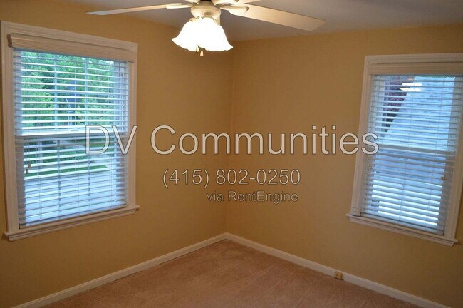 Building Photo - 23805 E Groveland Rd