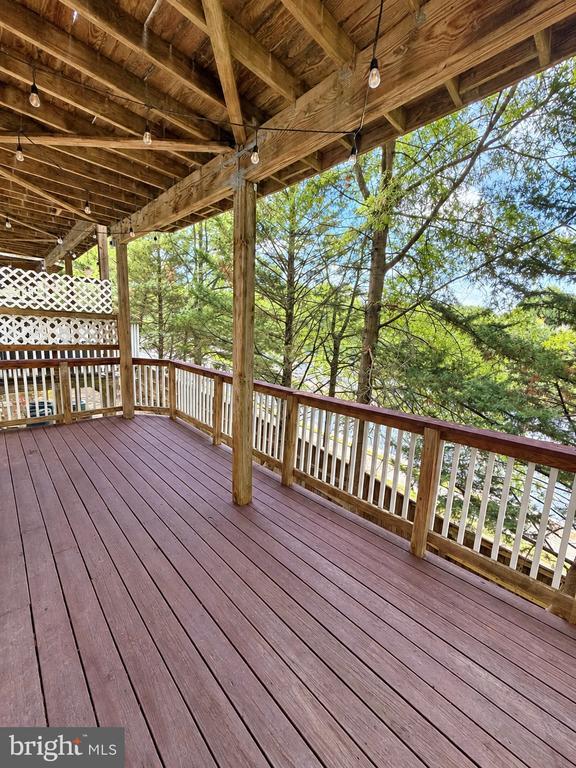 Building Photo - 1820 Cedar Cove Way