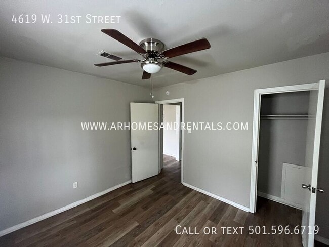Building Photo - 4619 W 31st St