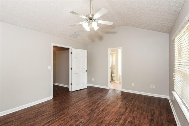 Building Photo - 4049 Hill Station Ct