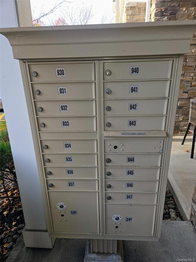 Building Photo - 934 Tower Ridge Cir