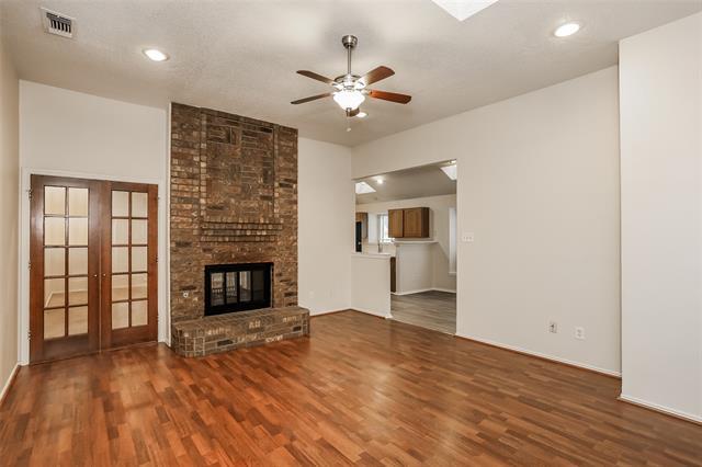 Building Photo - 440 Derby Ln