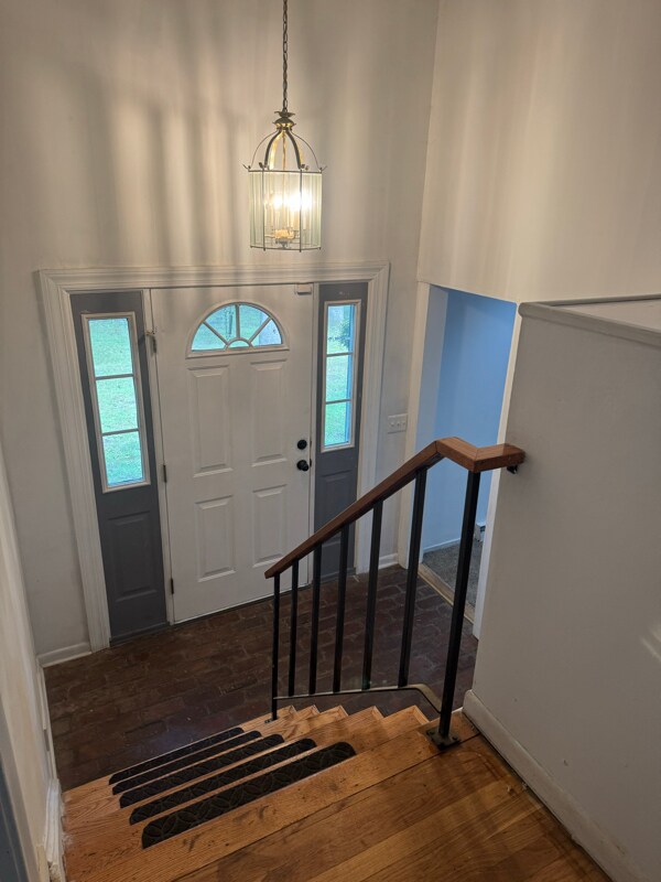 Building Photo - 8 Dogwood Ln