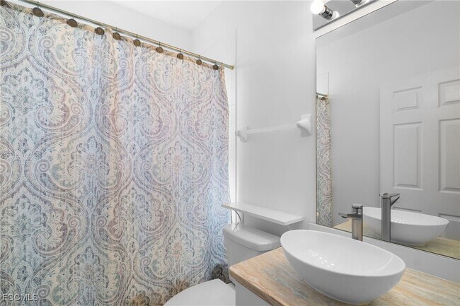 Building Photo - 3525 Arclight Ct