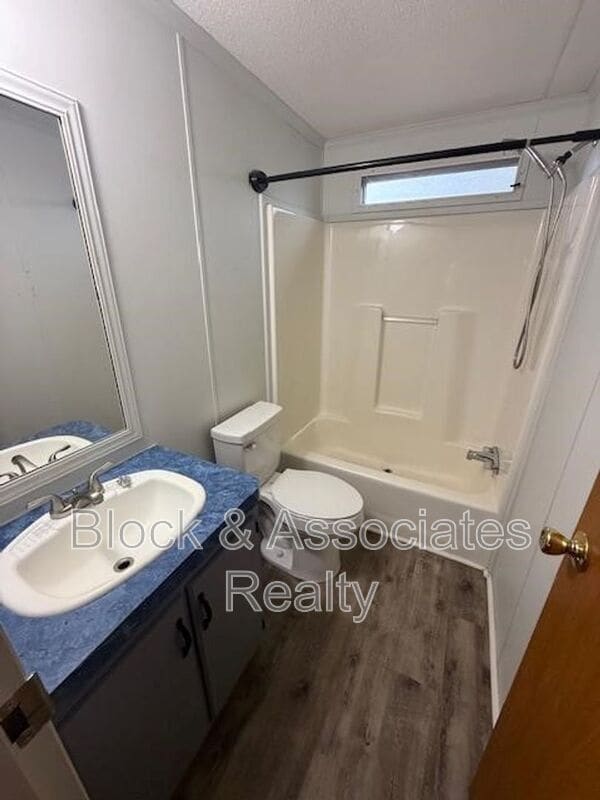 Building Photo - 103 W Strider St