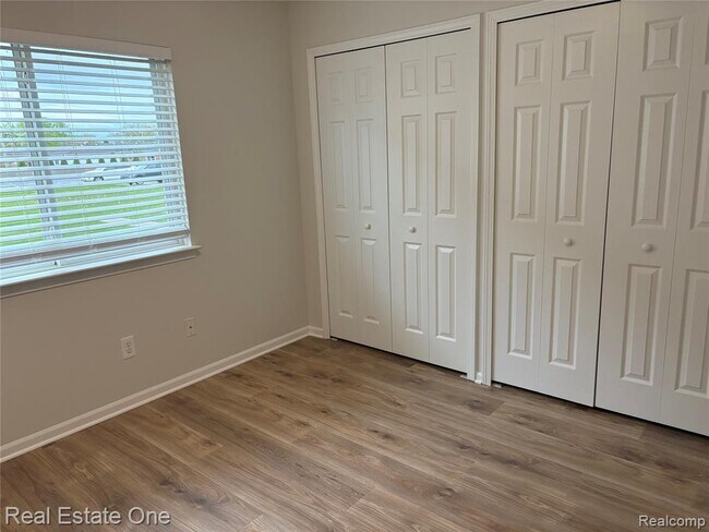 Building Photo - 18574 Masonic