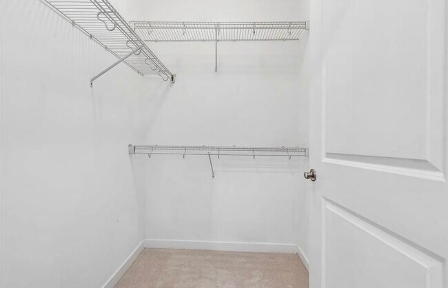Building Photo - 443 2nd St