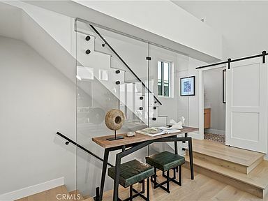 Building Photo - 603 Iris Ave