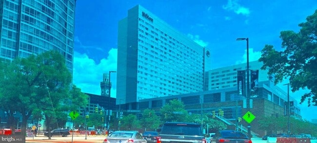Building Photo - 2012 Mt Royal Terrace