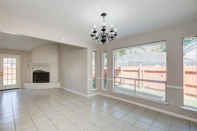 Building Photo - 25534 Pepper Ridge Ln