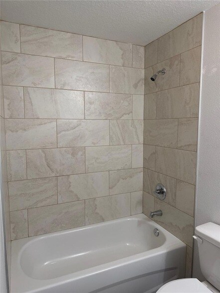 Building Photo - 4000 SW 139th St Rd