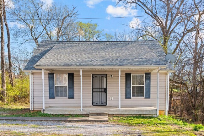 Primary Photo - 208 Chapel St