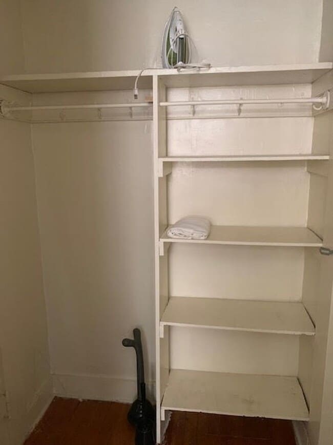 Building Photo - 7 University Pl