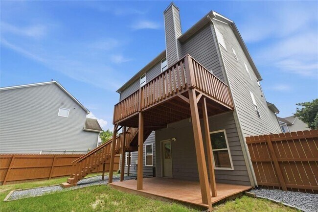 Building Photo - 518 S Fortune Way