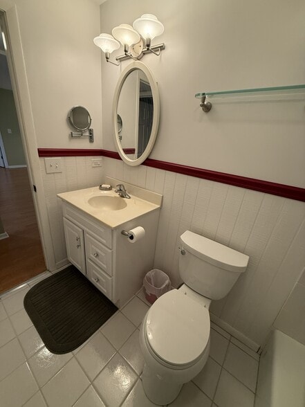 Bathroom 2 - 110 S Dunton Ave