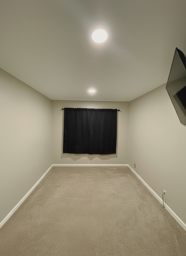 Building Photo - 1061 Mohr Ln