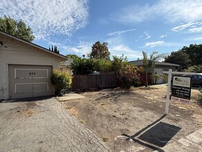 Building Photo - Remodeled Duplex in Central Sunnyvale Loca...