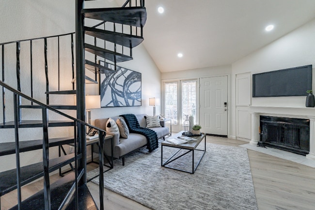 Building Photo - 4901 S Calle Los Cerros Dr