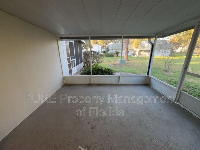 Building Photo - 1610 SE 25th St