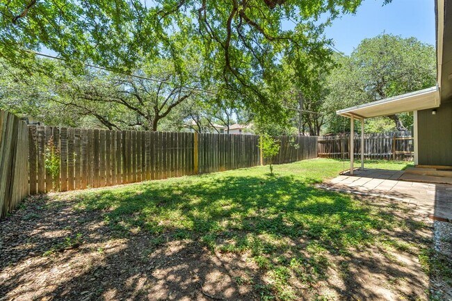 Building Photo - 9618 Sugar Hill Dr