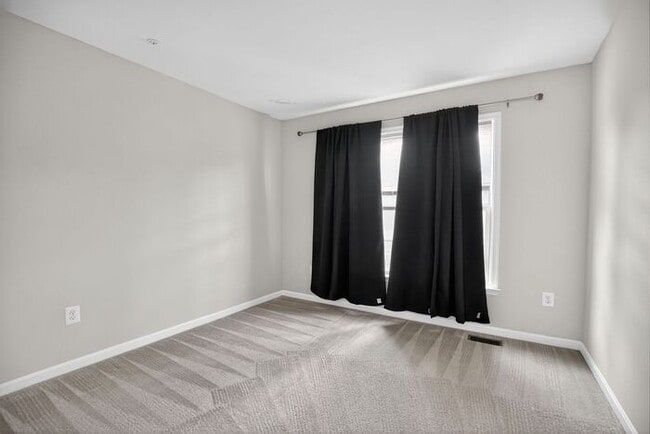 Building Photo - 2640 Homecoming Ln