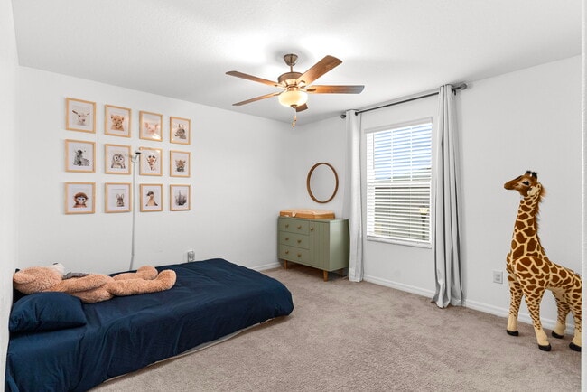 Building Photo - 1742 Red Loop