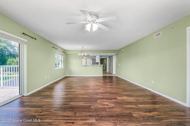 Building Photo - 8921 Lake Dr