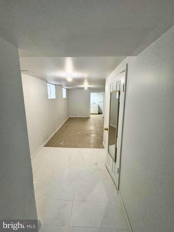 Building Photo - 548 Radnor Ave