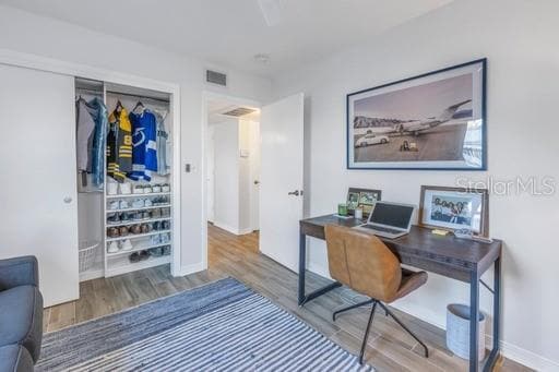 Building Photo - 6990 Place De La Paix