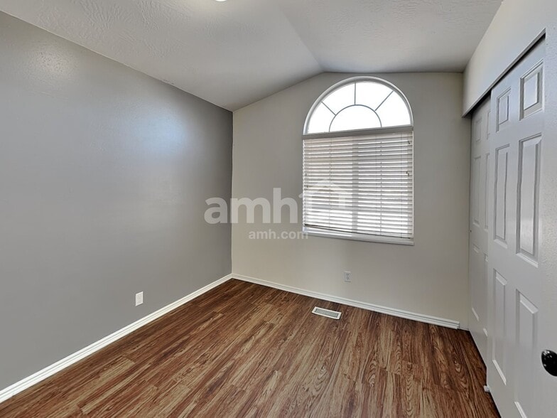 Building Photo - 6514 S 4195 W