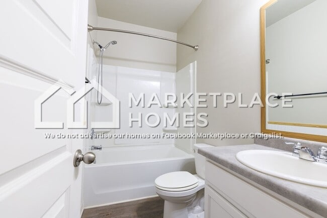 Building Photo - 4606 Southwind Rd