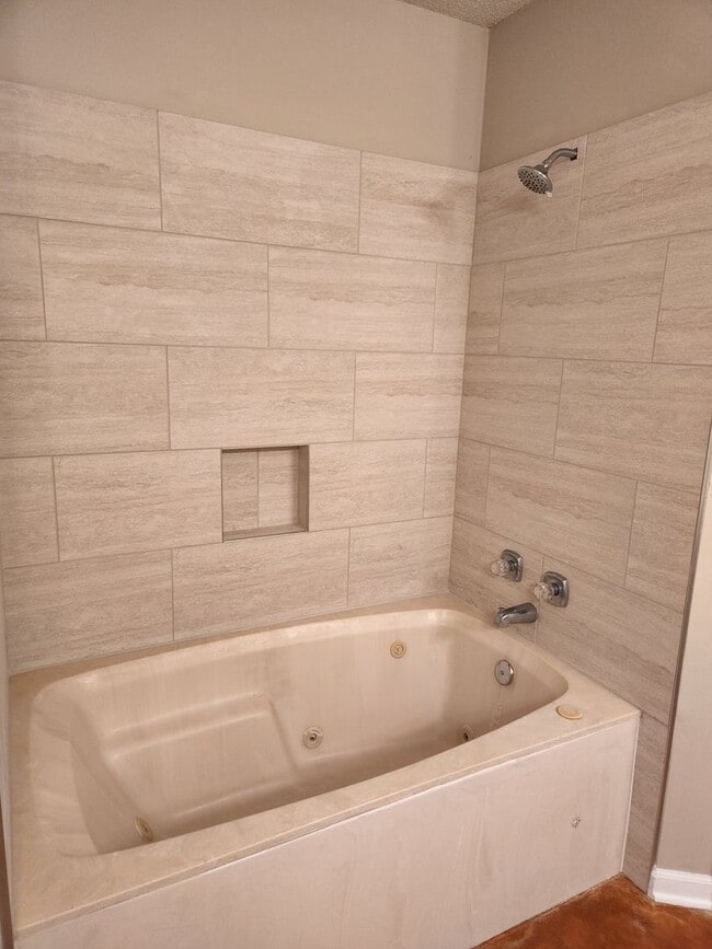 Building Photo - Great Home in Concord Estates