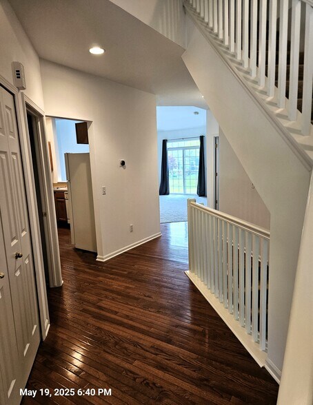 Building Photo - 1608 Mallard Pond Dr