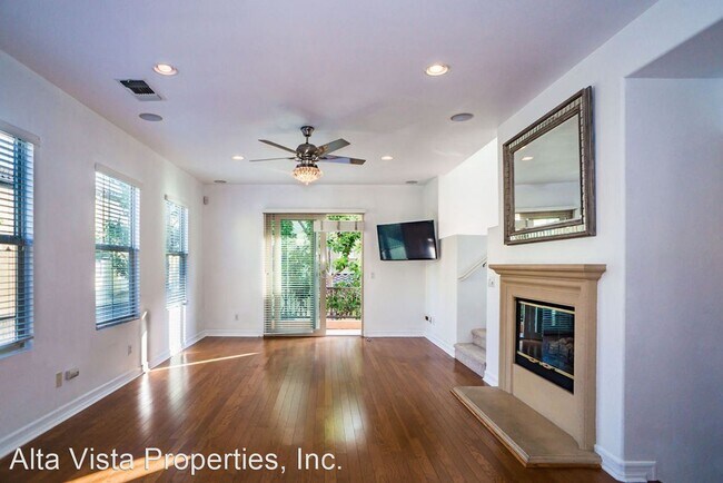 Building Photo - 3 br, 2.5 bath House - 2664 Escala Circle