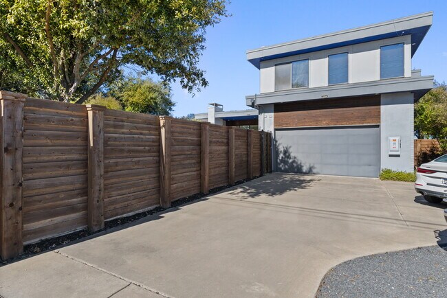 Building Photo - 4156 S Better Dr