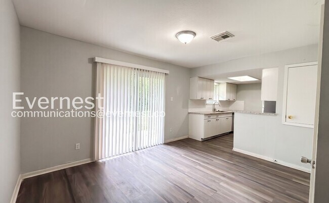 Building Photo - 12318 Astoria Blvd