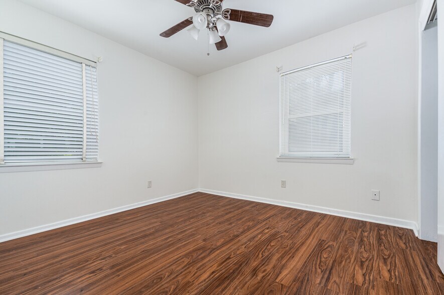 Building Photo - 13809 Janwood Ln