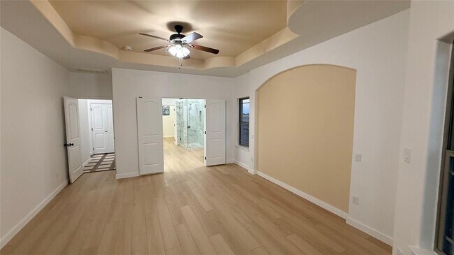 Building Photo - 5673 Solana Ranch Rd