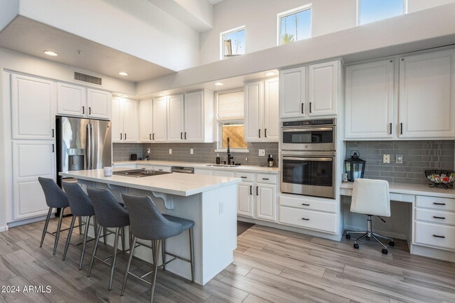 Building Photo - 28990 N White Feather Ln