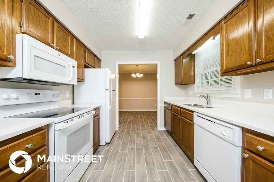 Building Photo - 1609 Bridgton Rd