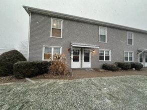 Building Photo - 2217 Yorktowne Dr