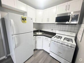 Building Photo - 1 bedroom in BRONX NY 10459