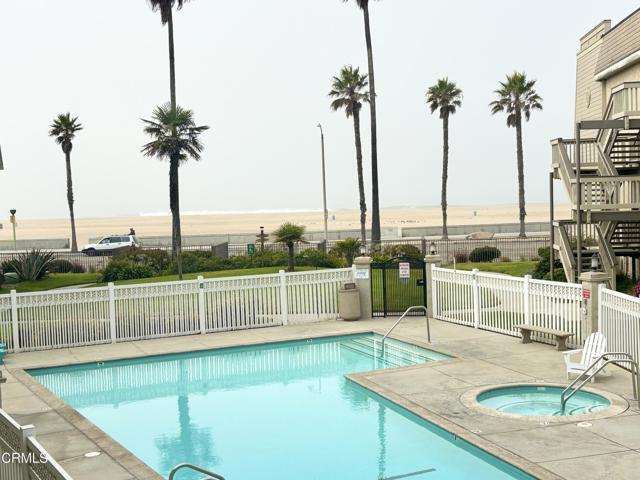 Building Photo - 250 E Surfside Dr