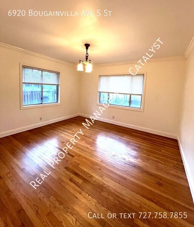 Building Photo - 6920 Bougainvilla Ave S