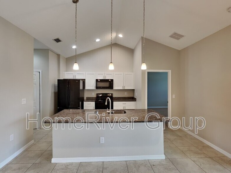 Building Photo - 2946 Alhaven Terrace